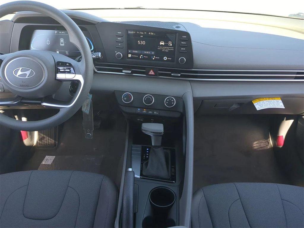 new 2025 Hyundai Elantra car, priced at $21,660