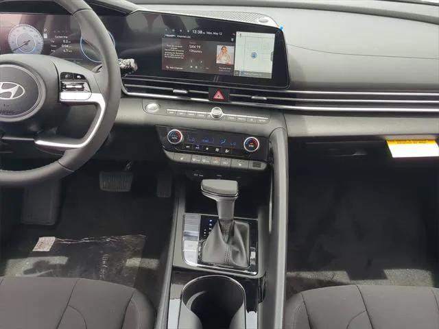 new 2025 Hyundai Elantra car, priced at $25,616