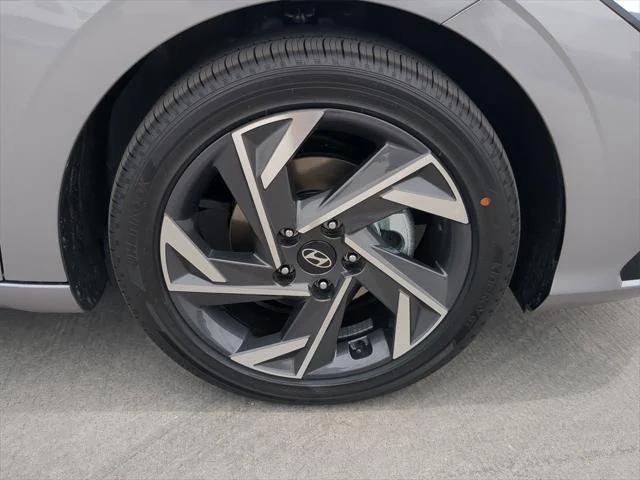 new 2025 Hyundai Elantra car, priced at $25,616