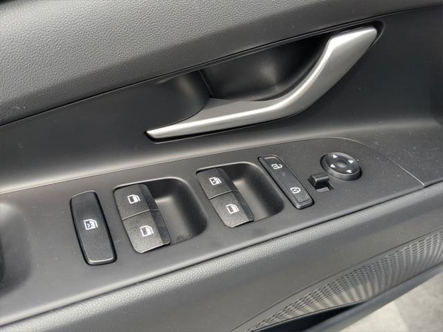 new 2025 Hyundai Elantra car, priced at $25,616