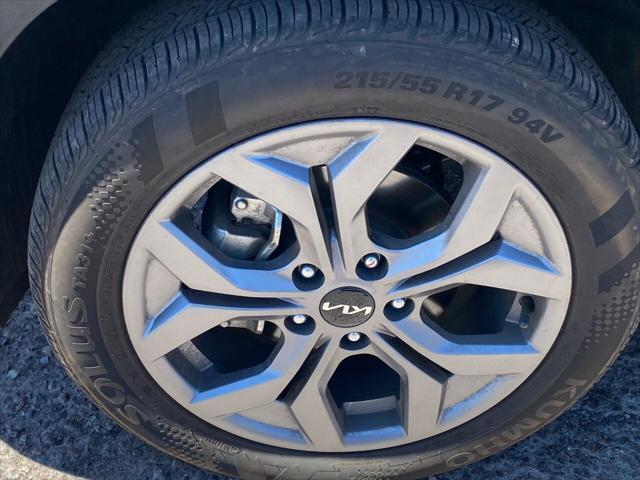 used 2024 Kia Seltos car, priced at $20,428