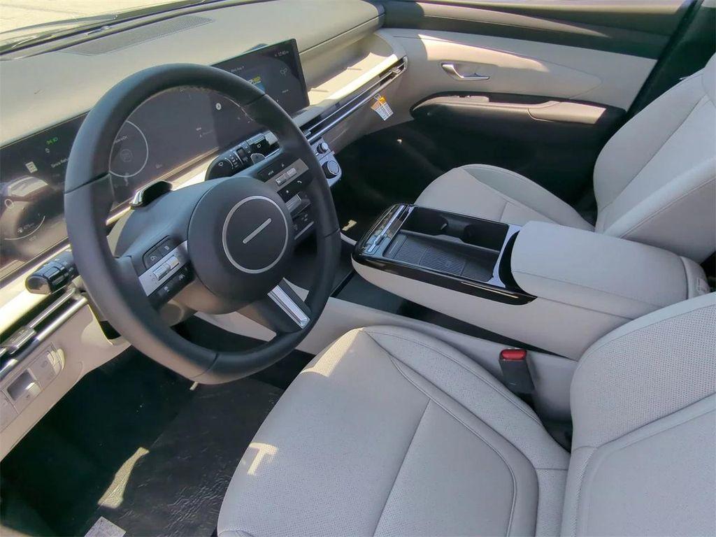 new 2025 Hyundai TUCSON Hybrid car, priced at $33,020