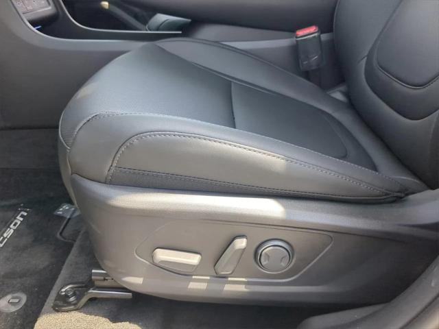 new 2025 Hyundai TUCSON Hybrid car, priced at $36,131