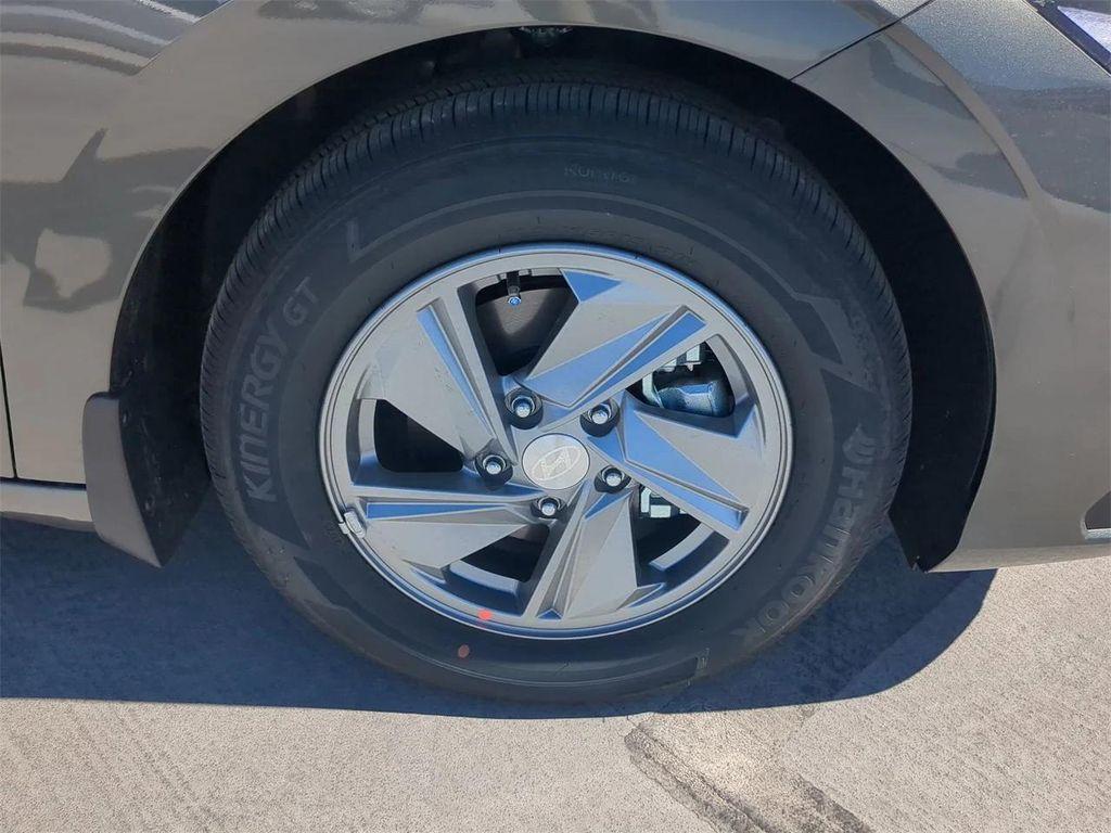 new 2025 Hyundai Elantra car, priced at $20,405