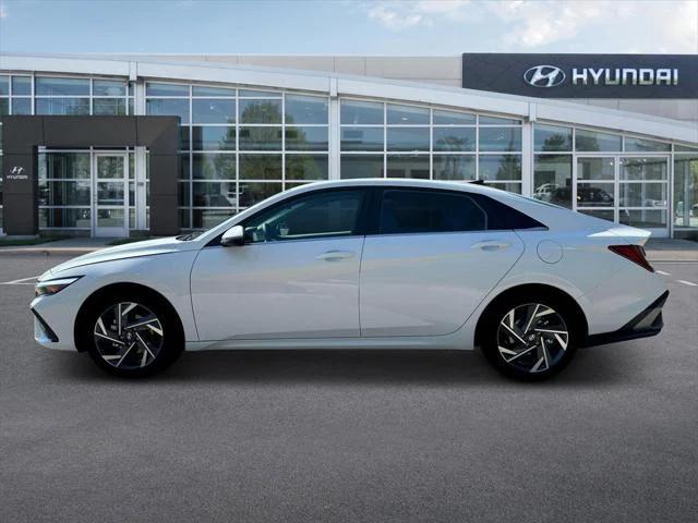 new 2025 Hyundai Elantra car, priced at $30,952