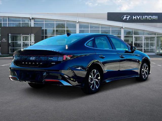 new 2025 Hyundai Sonata car, priced at $28,926