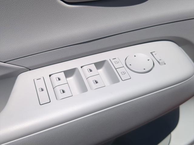 new 2025 Hyundai Kona car, priced at $28,601