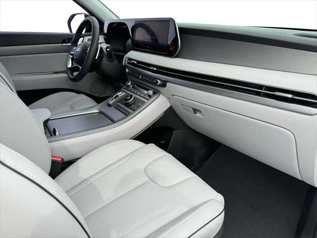 new 2025 Hyundai Palisade car, priced at $44,576