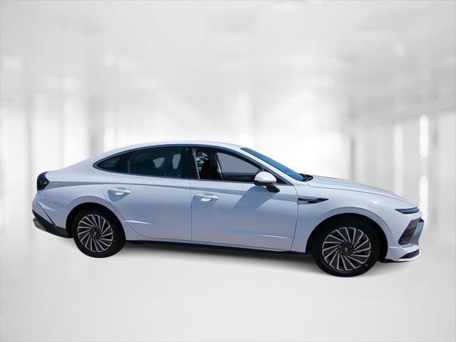 new 2024 Hyundai Sonata Hybrid car, priced at $32,286