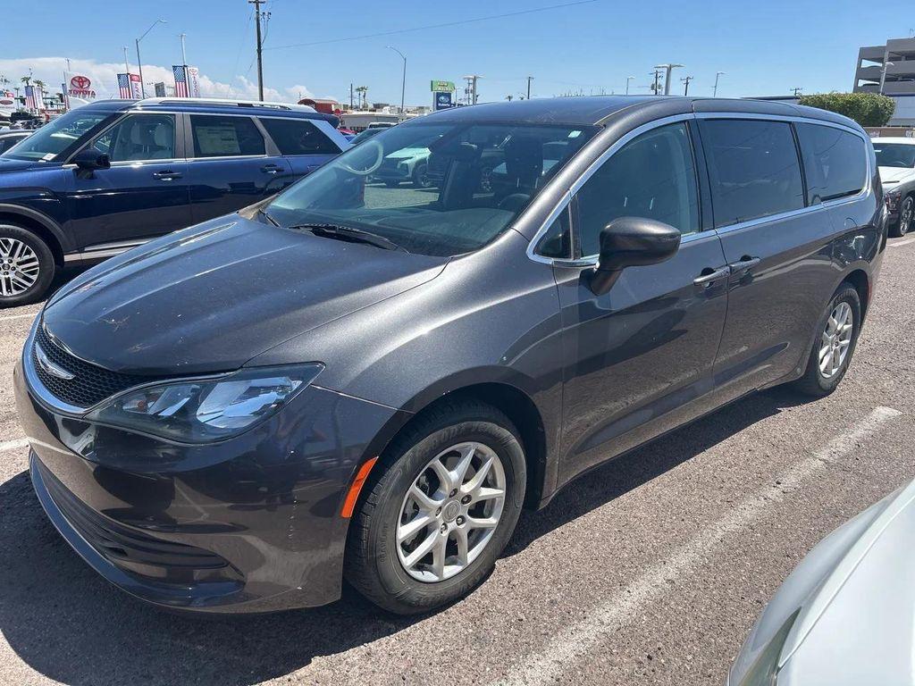 used 2017 Chrysler Pacifica car, priced at $11,995