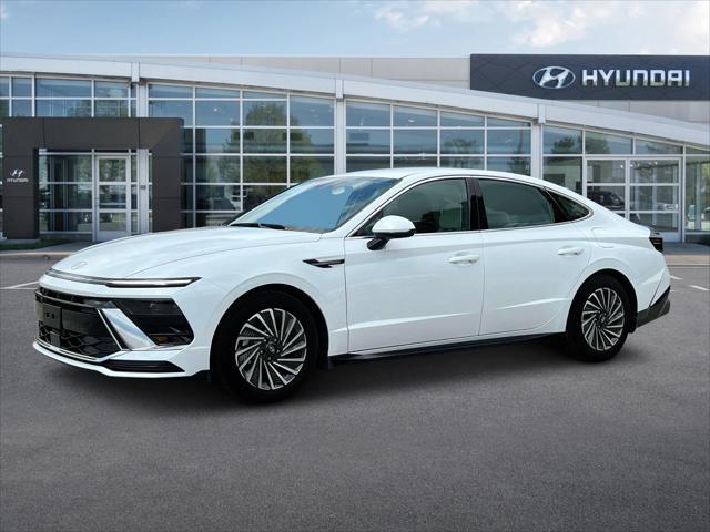 new 2025 Hyundai Sonata Hybrid car, priced at $32,481