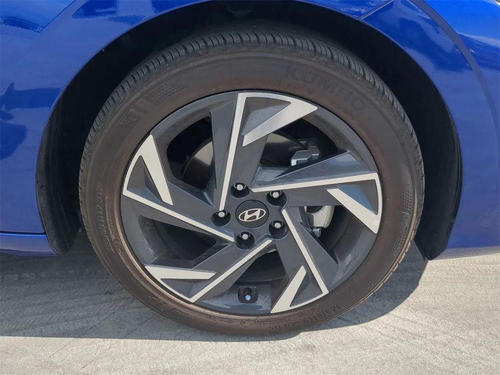 new 2025 Hyundai Elantra car, priced at $20,315