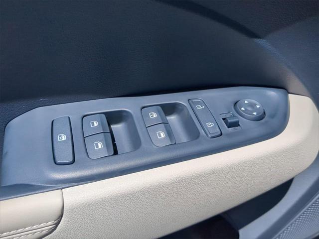 new 2025 Hyundai Venue car, priced at $24,133