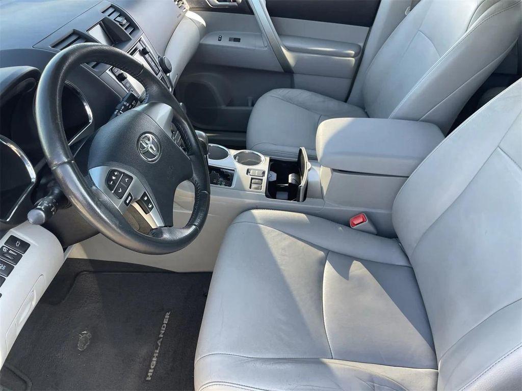 used 2013 Toyota Highlander car, priced at $15,122