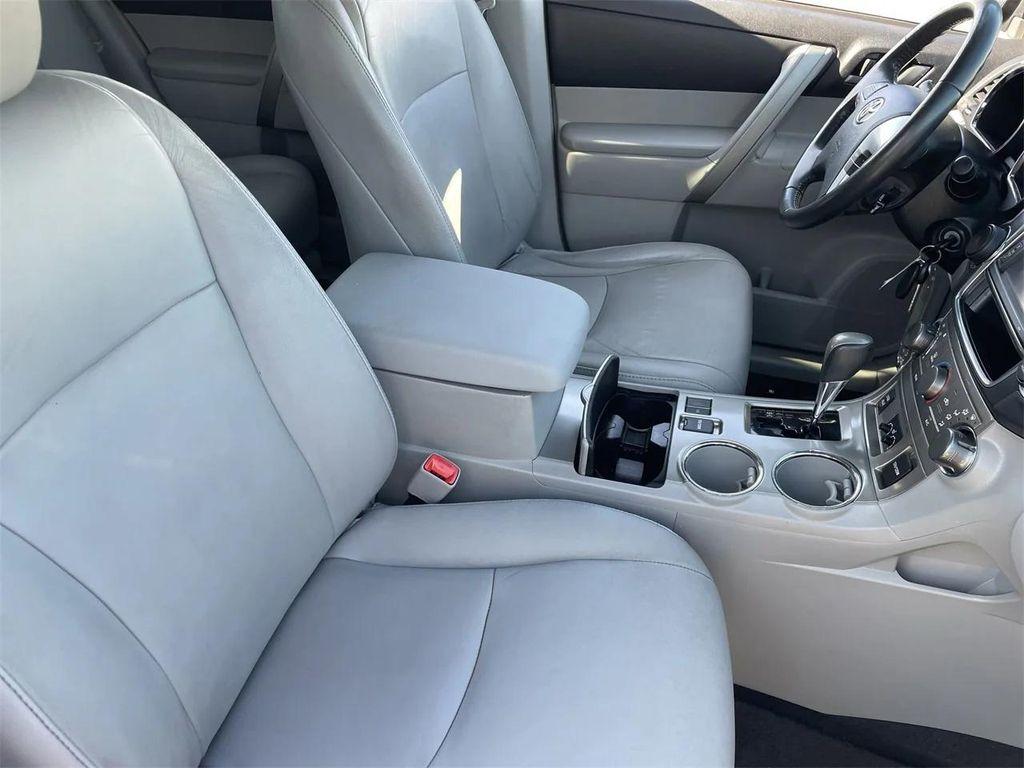used 2013 Toyota Highlander car, priced at $15,122
