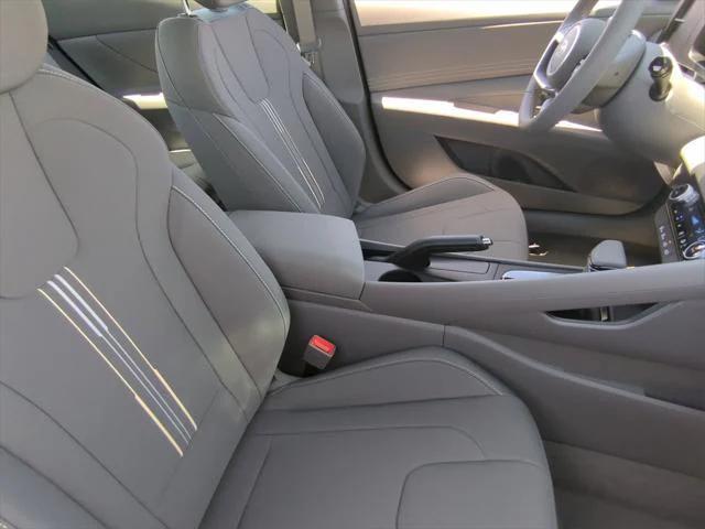 new 2025 Hyundai Elantra car, priced at $23,188