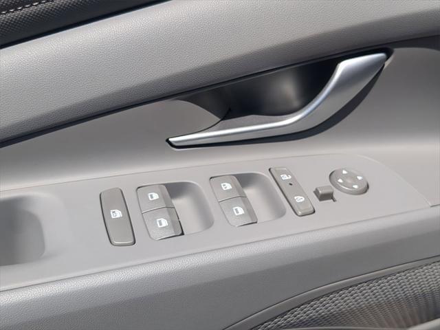new 2025 Hyundai Elantra car, priced at $23,188