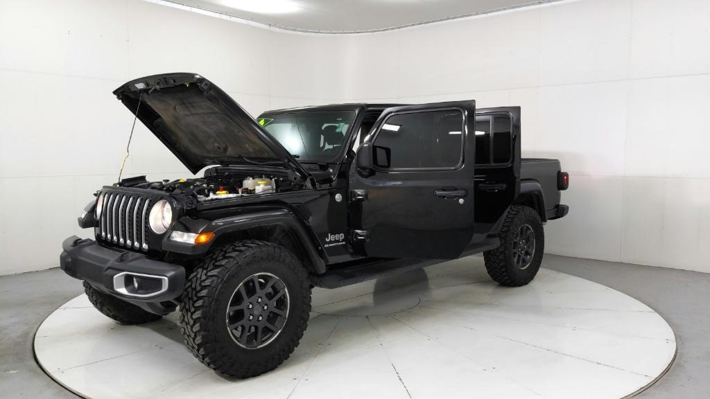 used 2023 Jeep Gladiator car, priced at $41,741