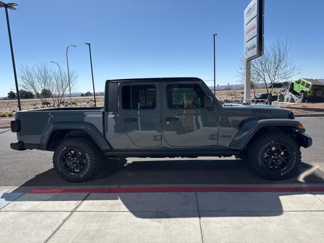new 2025 Jeep Gladiator car, priced at $48,077