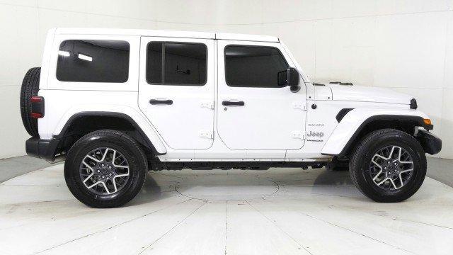 used 2022 Jeep Wrangler Unlimited car, priced at $38,291