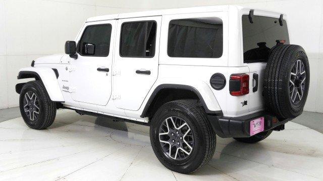 used 2022 Jeep Wrangler Unlimited car, priced at $38,291