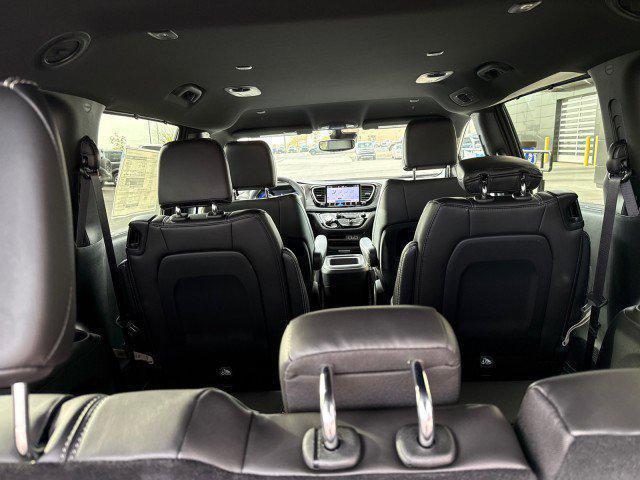 new 2025 Chrysler Pacifica car, priced at $43,227