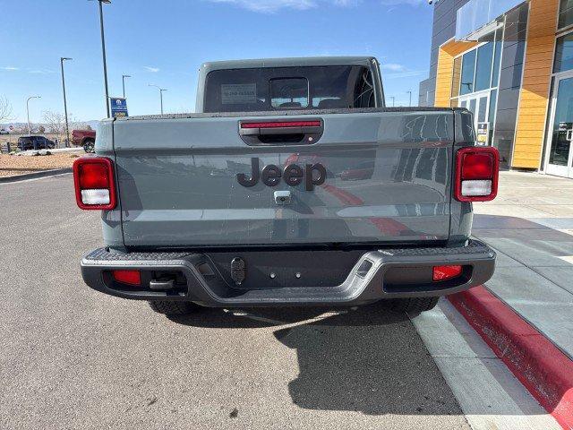 new 2025 Jeep Gladiator car, priced at $42,885