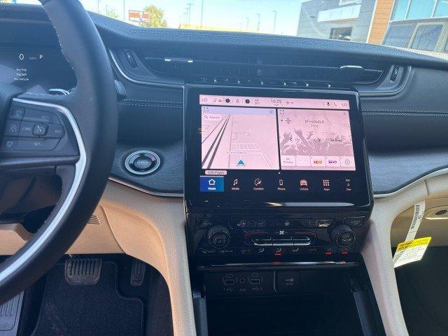 new 2025 Jeep Grand Cherokee car, priced at $49,857