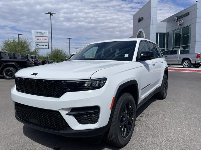 new 2024 Jeep Grand Cherokee car, priced at $42,574