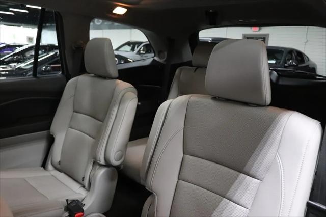used 2021 Honda Pilot car, priced at $26,990