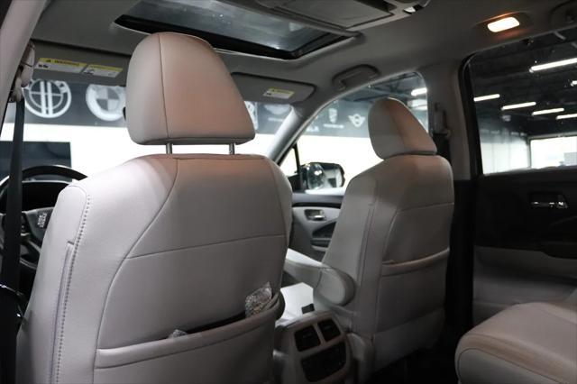 used 2021 Honda Pilot car, priced at $26,990