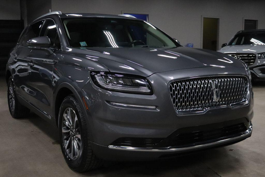used 2023 Lincoln Nautilus car, priced at $24,990