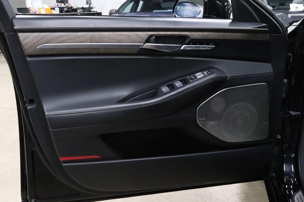 used 2020 Genesis G90 car, priced at $28,990