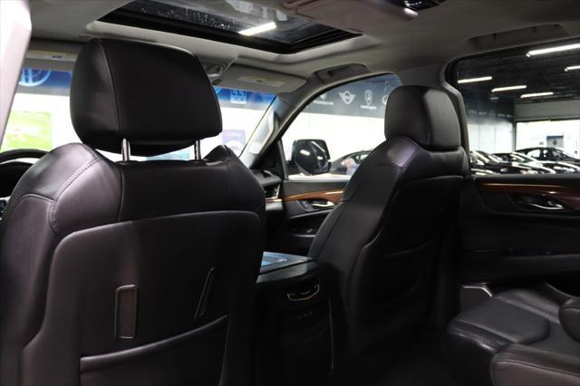 used 2018 Cadillac Escalade ESV car, priced at $32,990