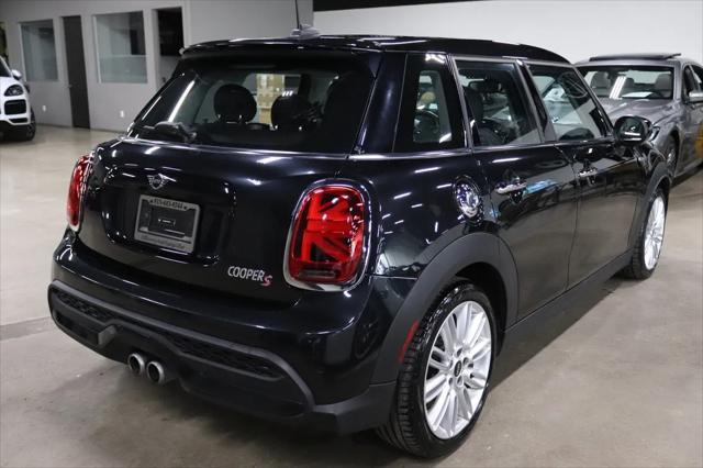 used 2024 MINI Hardtop car, priced at $27,990