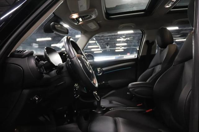 used 2024 MINI Hardtop car, priced at $27,990