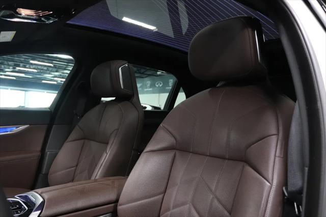 used 2024 BMW i7 car, priced at $126,990