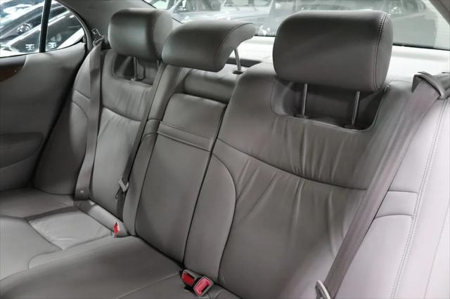 used 2006 Lexus ES 330 car, priced at $12,990
