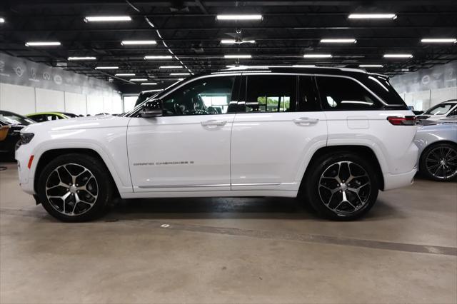 used 2022 Jeep Grand Cherokee car, priced at $39,990