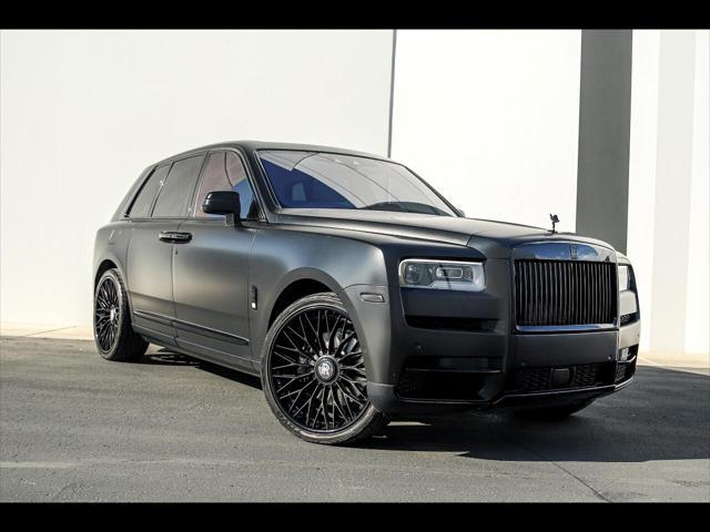 used 2022 Rolls-Royce Cullinan car, priced at $324,900