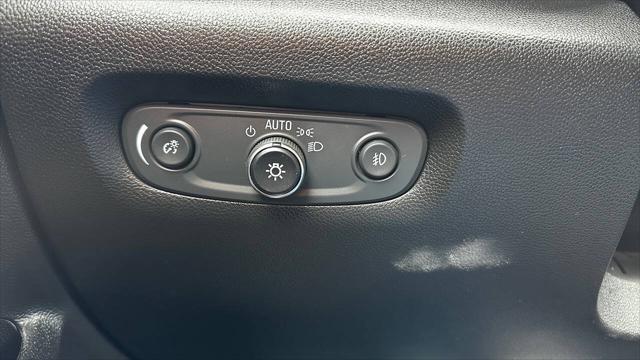 used 2018 Chevrolet Traverse car, priced at $22,992