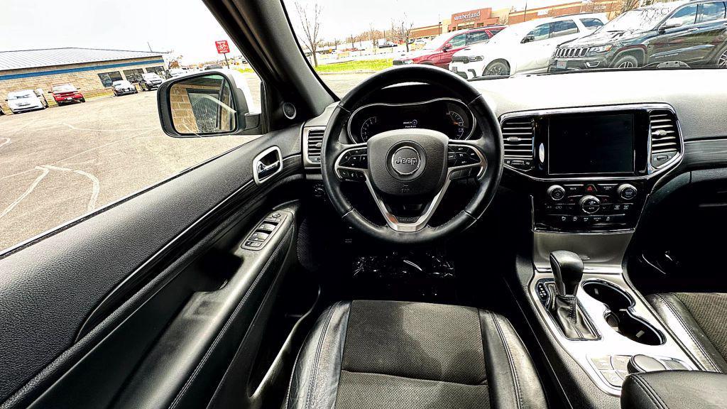 used 2022 Jeep Grand Cherokee car, priced at $20,997