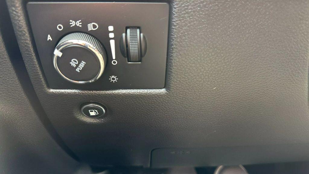 used 2021 Jeep Grand Cherokee car, priced at $20,397