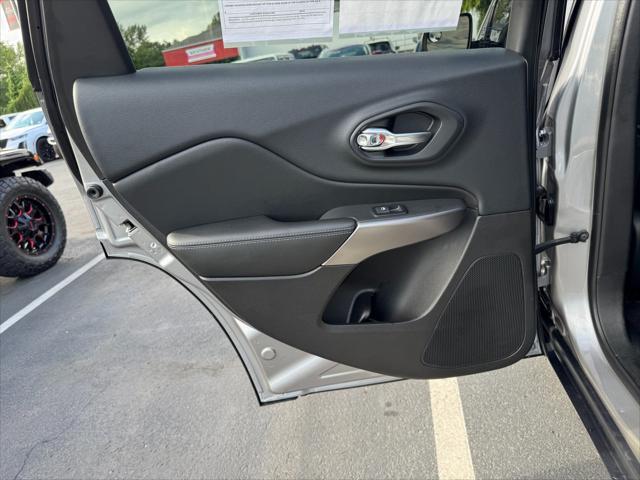 used 2019 Jeep Cherokee car, priced at $14,586