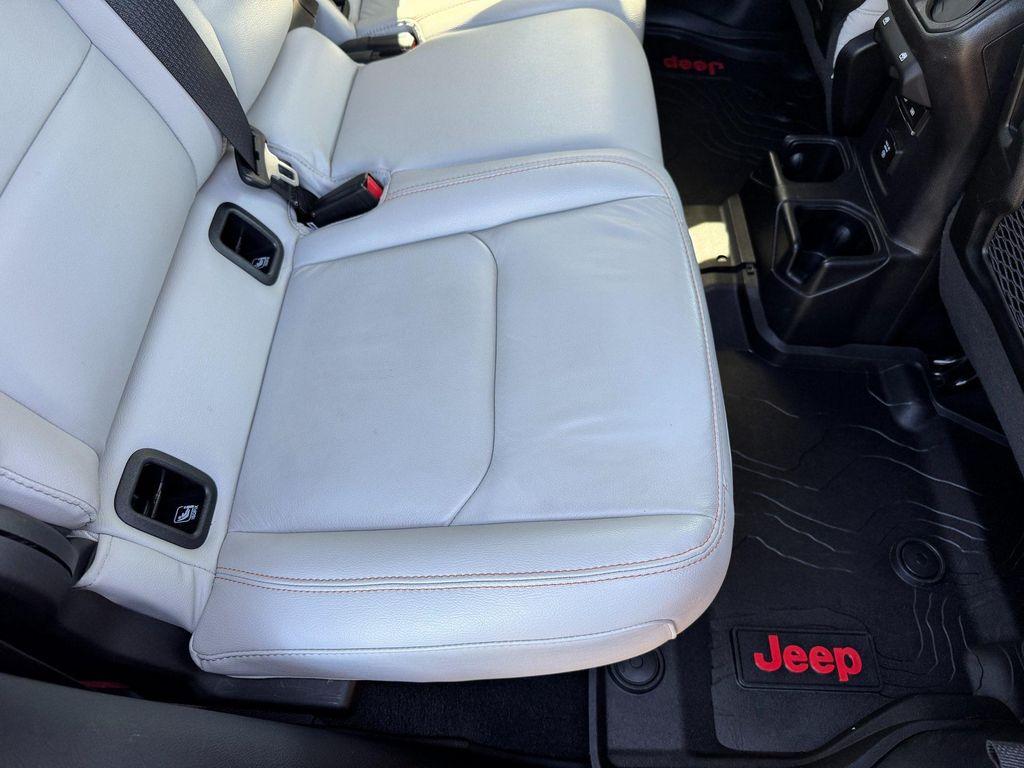 used 2021 Jeep Gladiator car, priced at $38,999