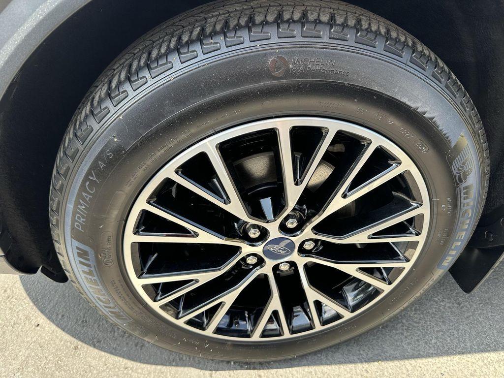 used 2022 Ford Escape car, priced at $26,577