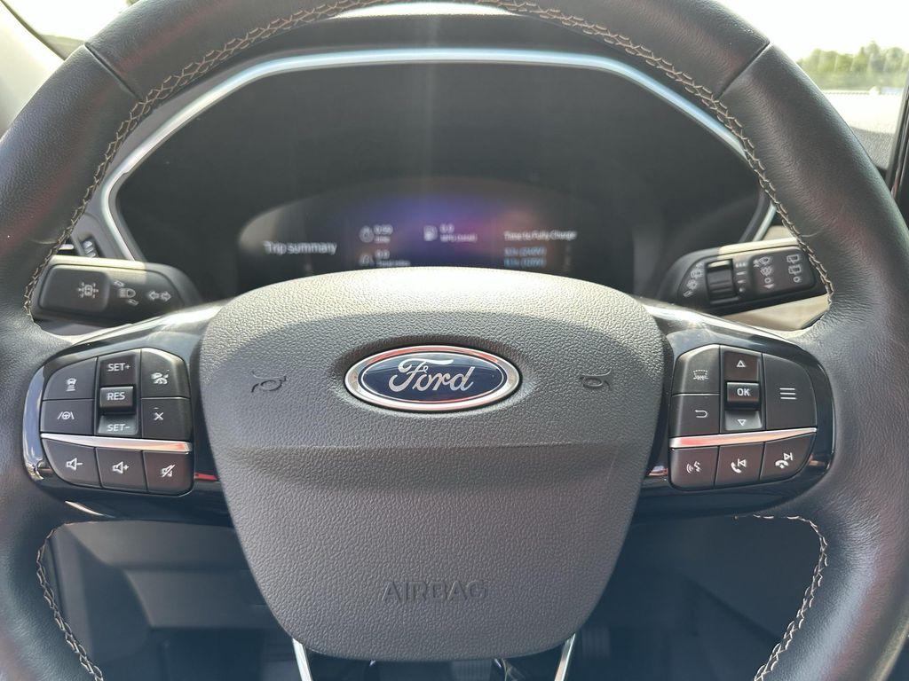 used 2022 Ford Escape car, priced at $26,577