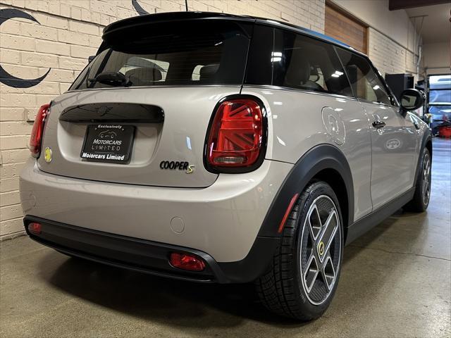 used 2022 MINI Hardtop car, priced at $21,950