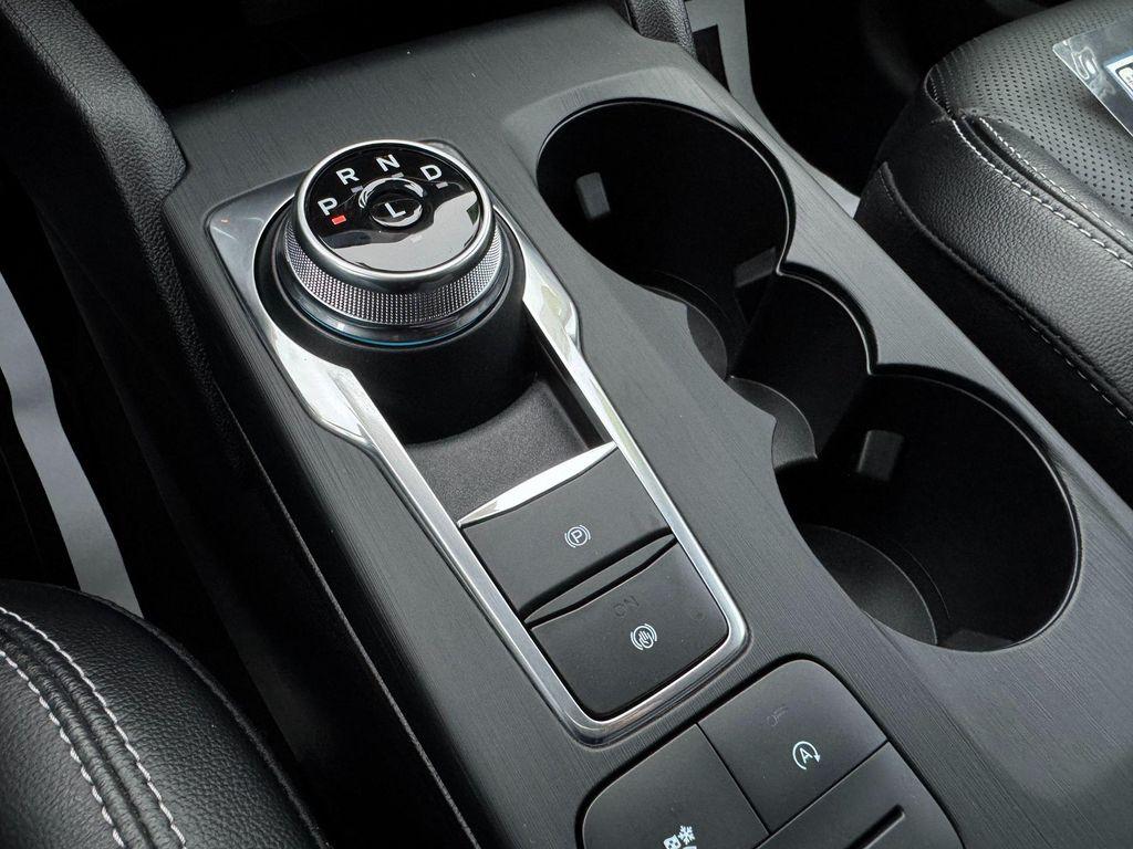 used 2022 Ford Escape car, priced at $24,179