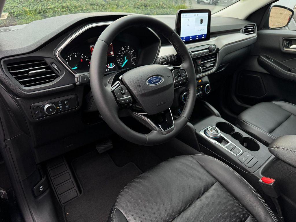 used 2022 Ford Escape car, priced at $24,179